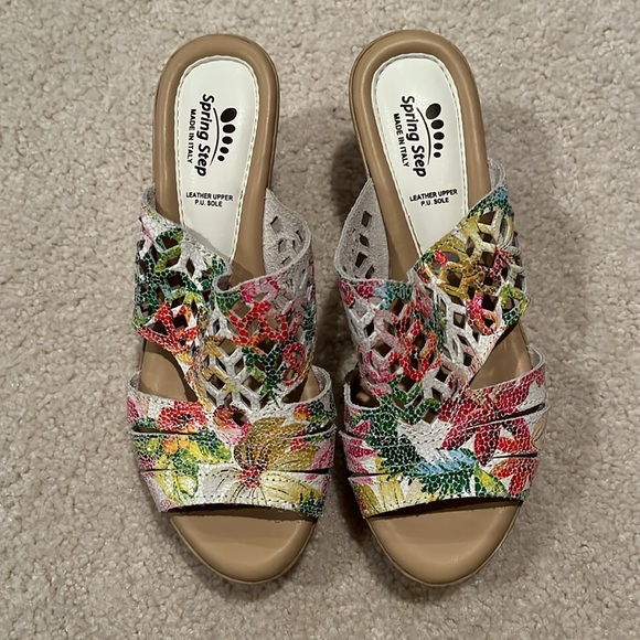 Spring Step Multicolor Wedge Sandals - Picture 2 of 4